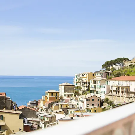 Live In The Heart Of 5 Terre